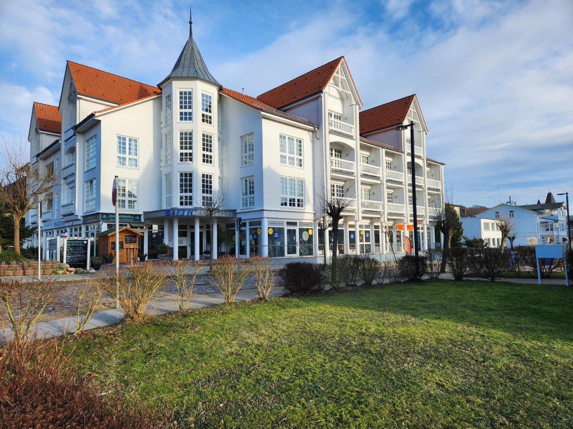 Ostseebad Sellin Auf Ruegen Apartment Im Haus Baltic 1 Og Luaran gambar